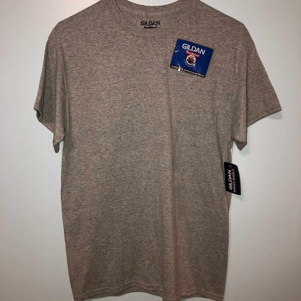 5/$25 Gildan dryblend gray short sleeve shirt size medium New!